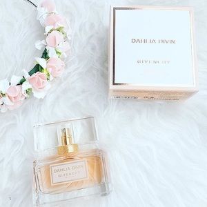 Dahlia Divin Givenchy (1.7oz) BRAND NEW!